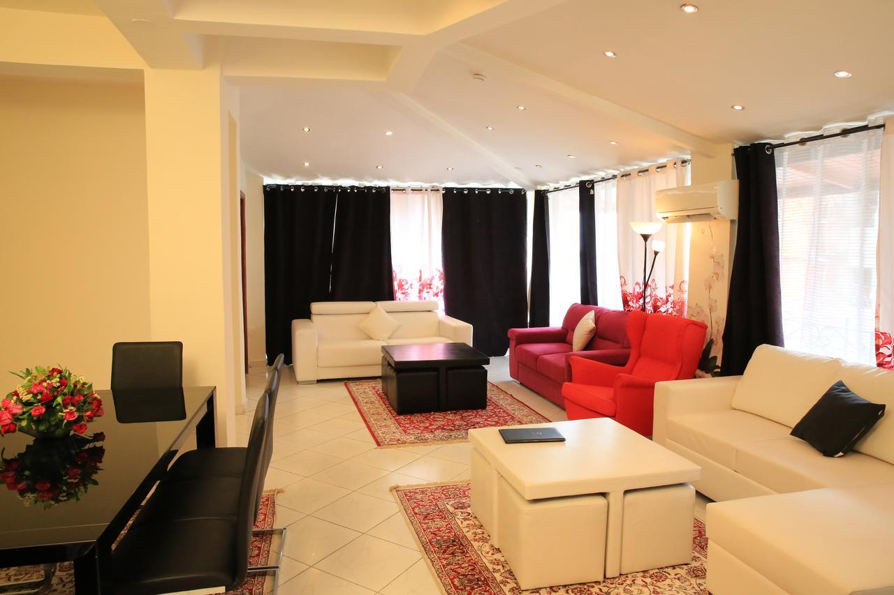 Reliance Hotel Apartment Addis Abeba Esterno foto